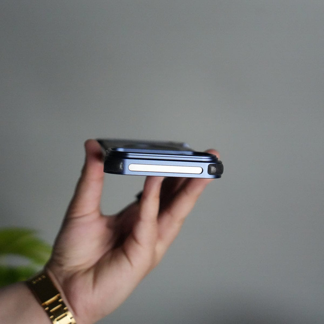 FRATO iPhone 17 Series iPhone 17 Series Carbon Fiber Design Frameless Metal Kickstand Case | Blue frame