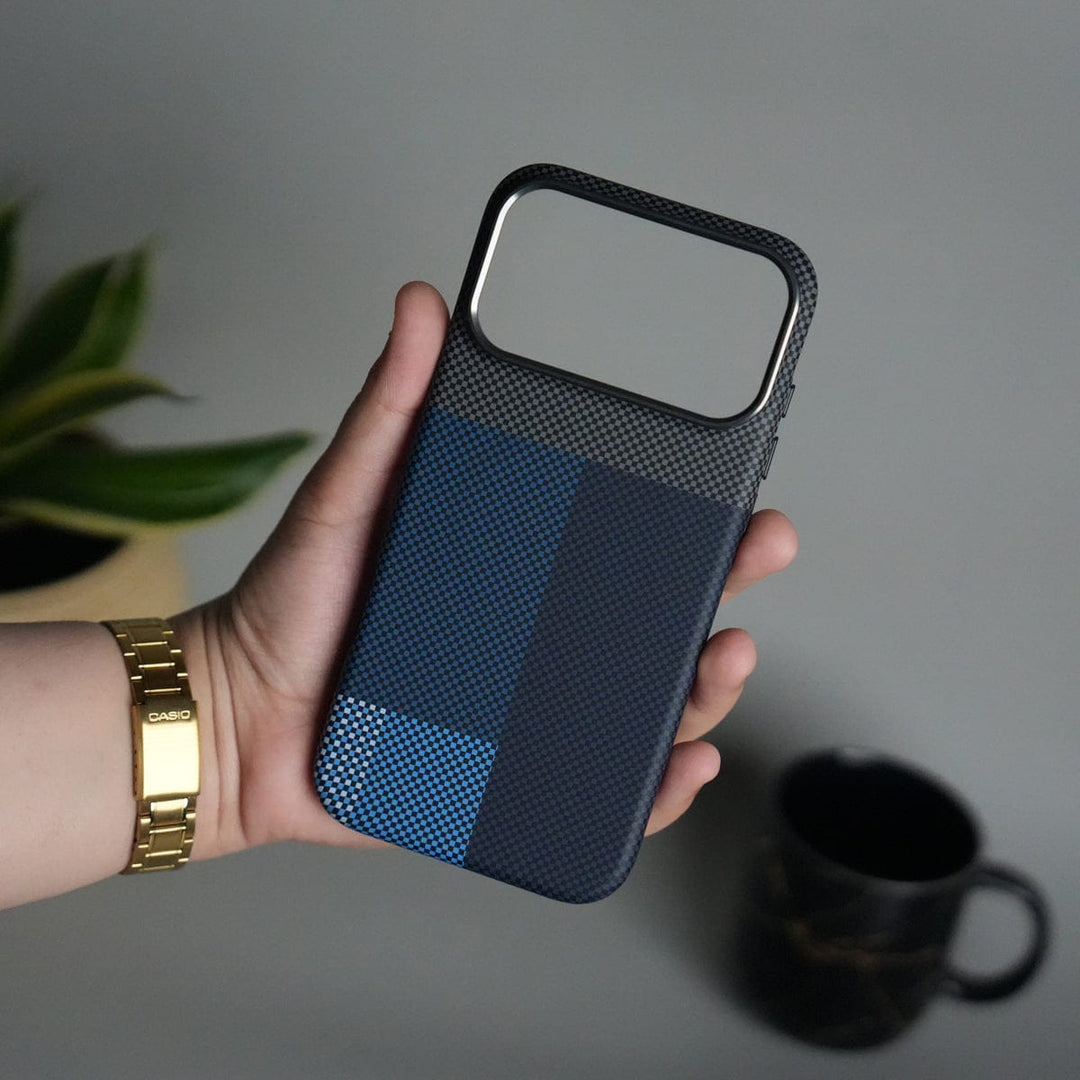FRATO iPhone 17 Series iPhone 17 Series Carbon Fiber Texture Aramid Design Hard Pc MagSafe Cover | BlueMix Design