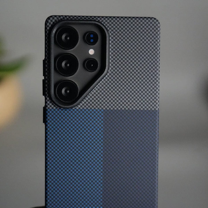 FRATO iPhone 17 Series iPhone 17 Series Carbon Fiber Texture Aramid Design Hard Pc MagSafe Cover | BlueMix Design