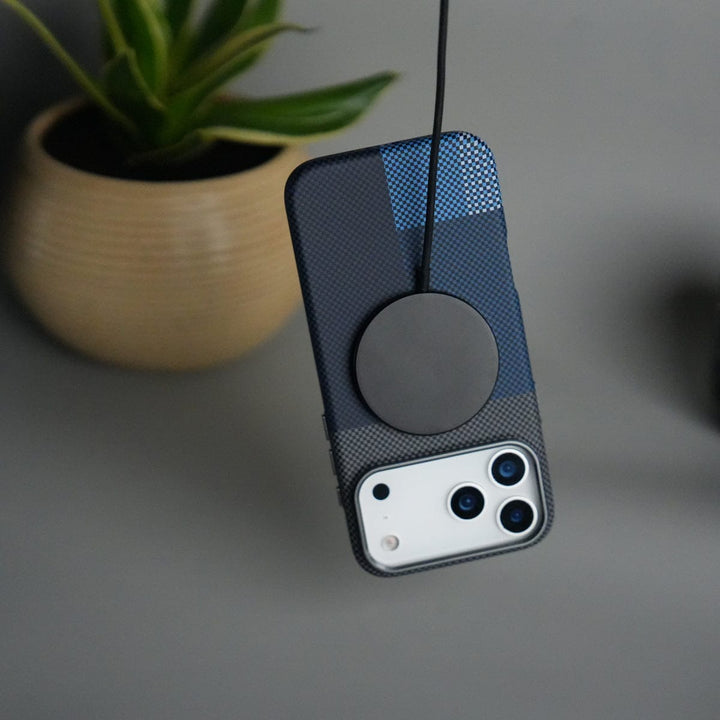FRATO iPhone 17 Series iPhone 17 Series Carbon Fiber Texture Aramid Design Hard Pc MagSafe Cover | BlueMix Design