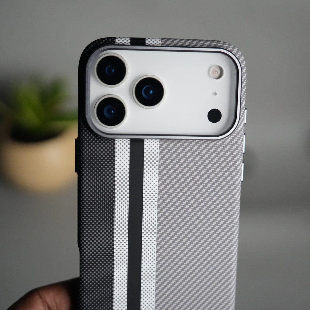 FRATO iPhone 17 Series iPhone 17 Series Carbon Fiber Texture Aramid Design Hard Pc MagSafe Cover | Stripe Design