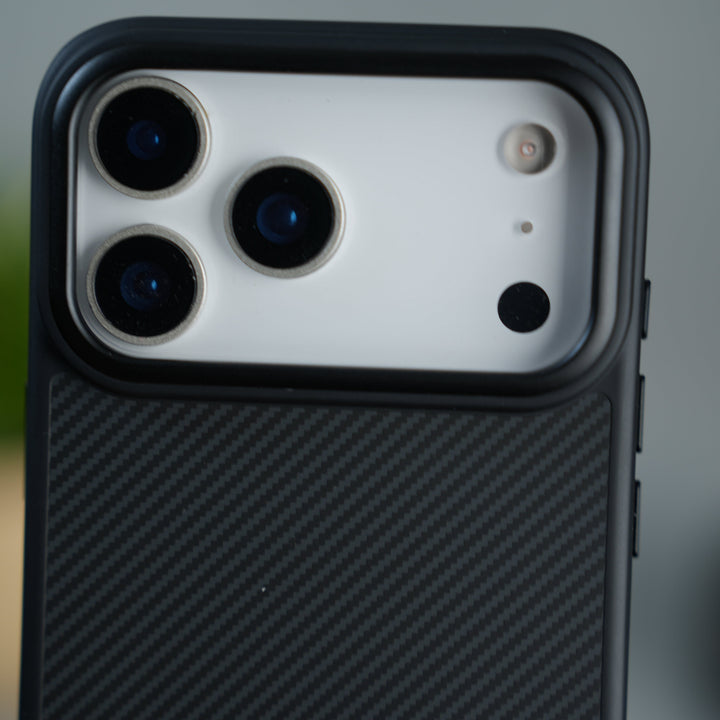 FRATO iPhone 17 Series iPhone 17 Series CarbonFiber Texture Metal Camera Frame Magsafe Cover