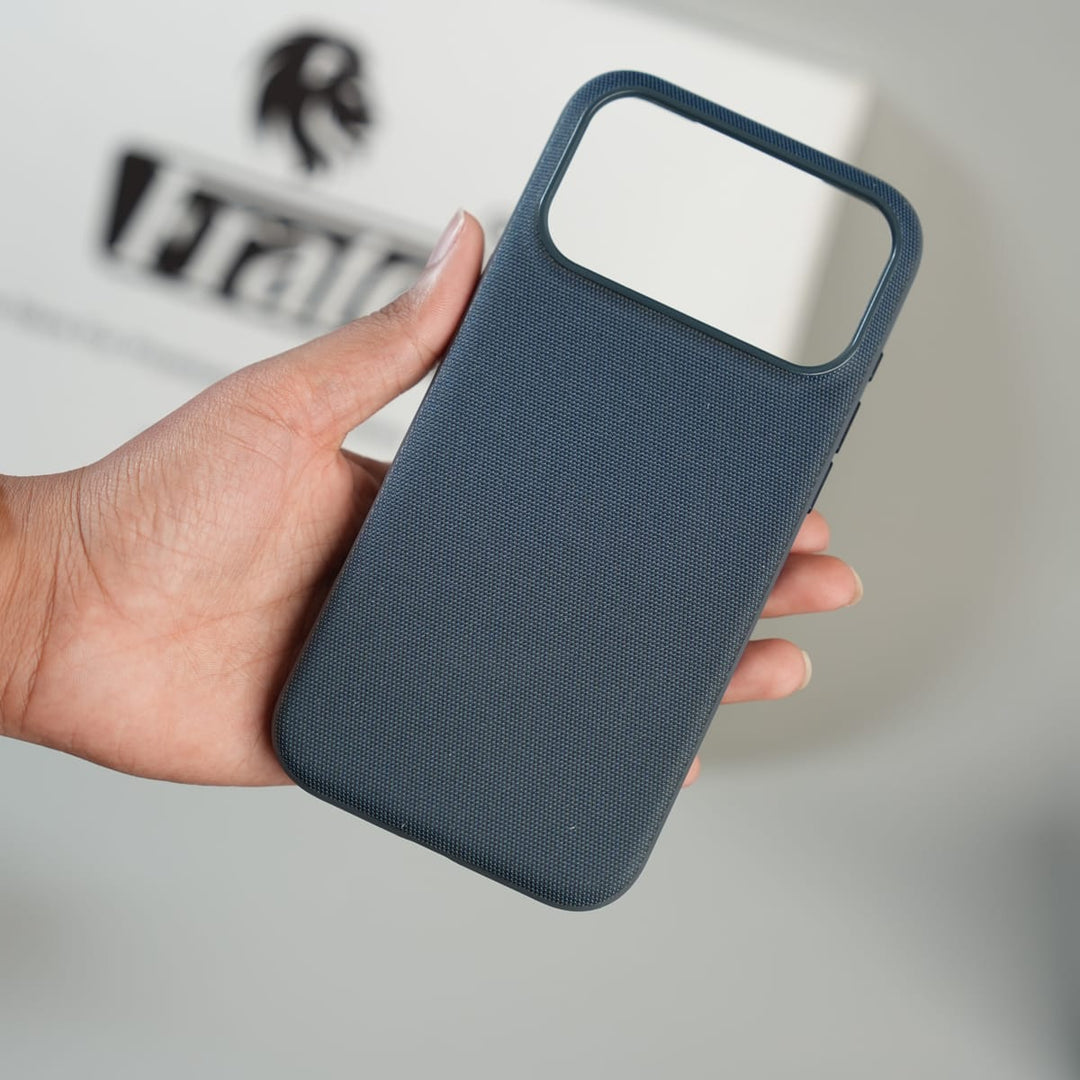 FRATO iPhone 17 Series iPhone 17 Series Dotted Premium Case With Magsafe Compatibility