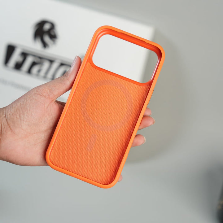 FRATO iPhone 17 Series iPhone 17 Series Dotted Rotating Metal Stand Case