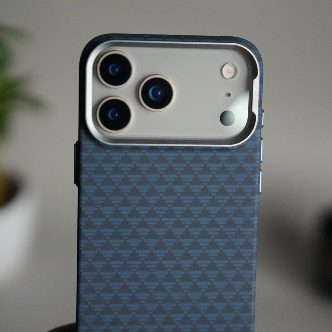 FRATO iPhone 17 Series iPhone 17 Series Houndstooth Pattern Case | Slim Hard Back Cover | Matte Finish Protective Case with MagSafe