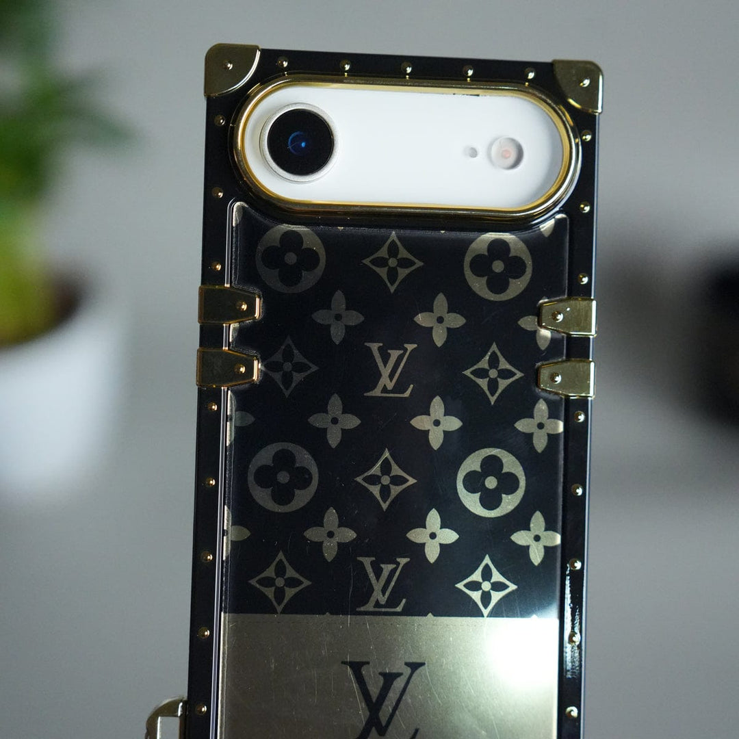 FRATO iPhone 17 Series iPhone 17 Series Luxury Branded Trunk Case Cover With Chain