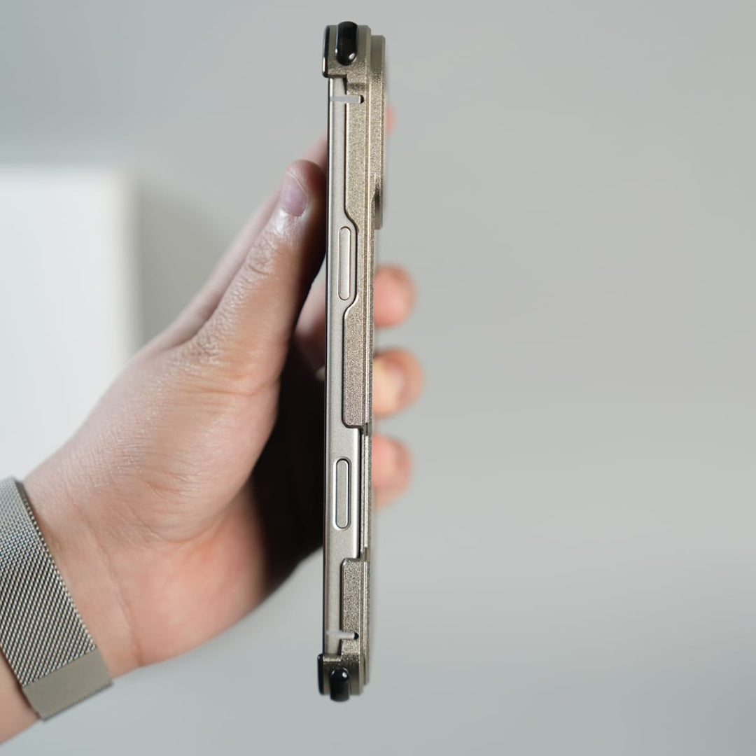 FRATO iPhone 17 Series iPhone 17 Series Premium Aluminum Alloy Metal Frame Case