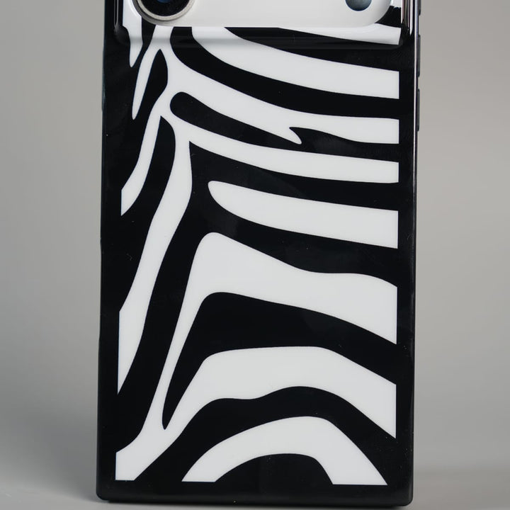 FRATO iPhone 17 Series iPhone 17 Series Premium Zebra Print Glossy Silicone Cover