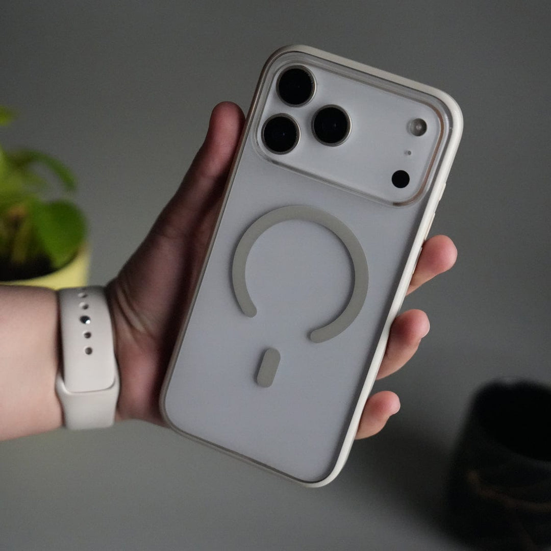 FRATO iPhone 17 Series Off White iPhone 17 Pro Max ClearView LumiEdge MagSafe Case | Transparent Cover