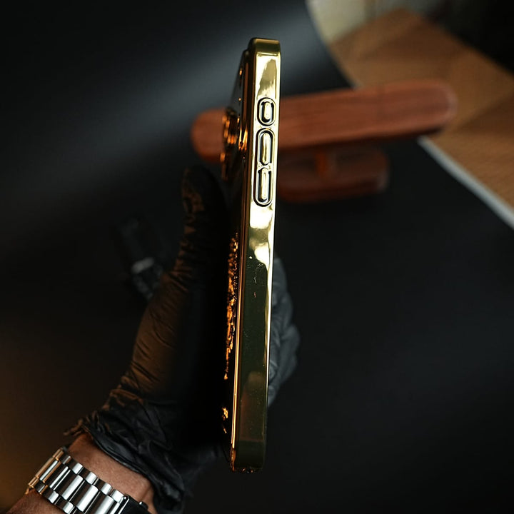 FRATO iPhone 17 Series Premium Gold Shine Tiger Face for iPhone 17 Series | Protective Case