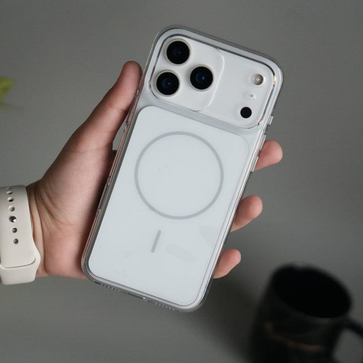 FRATO iPhone 17 Series White iPhone 17 Pro Max Crystal Series Hard Transparent MagSafe Case