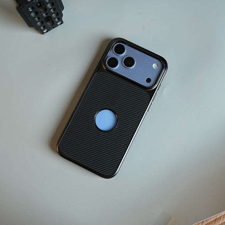 FRATO iPhone 18 Series 18 Pro / Black Carbon Design Logo Cut Case For iPhone 18 Series | Protective Cover