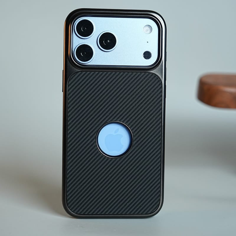 FRATO iPhone 18 Series 18 Pro Max / Black Carbon Design Logo Cut Case For iPhone 18 Series | Protective Cover