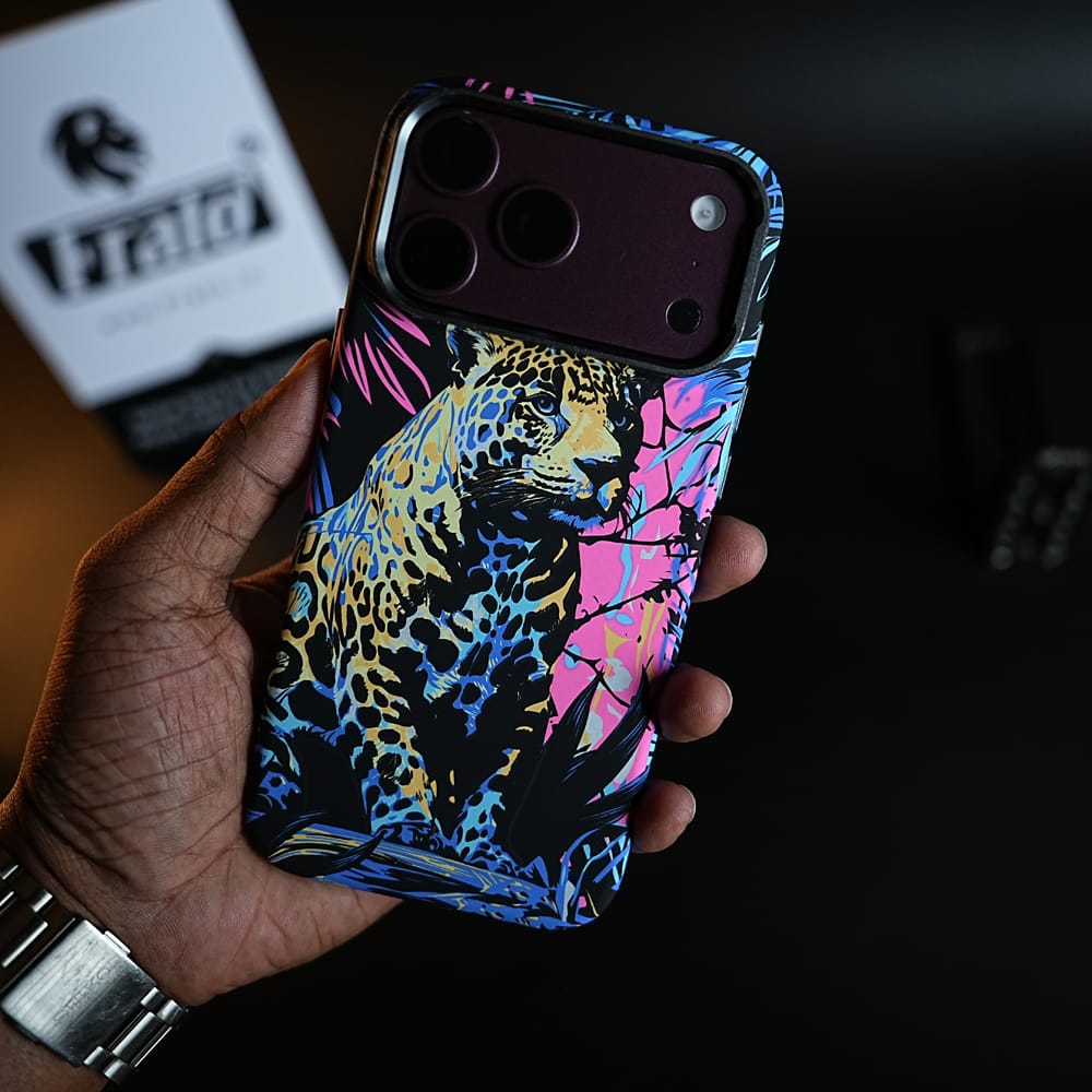 FRATO iPhone 18 Series iPhone 18 Pro / Design 5 Wildlife Graphic Printed Case for iPhone 18 Series | MagSafe Compatible | Protective Cover