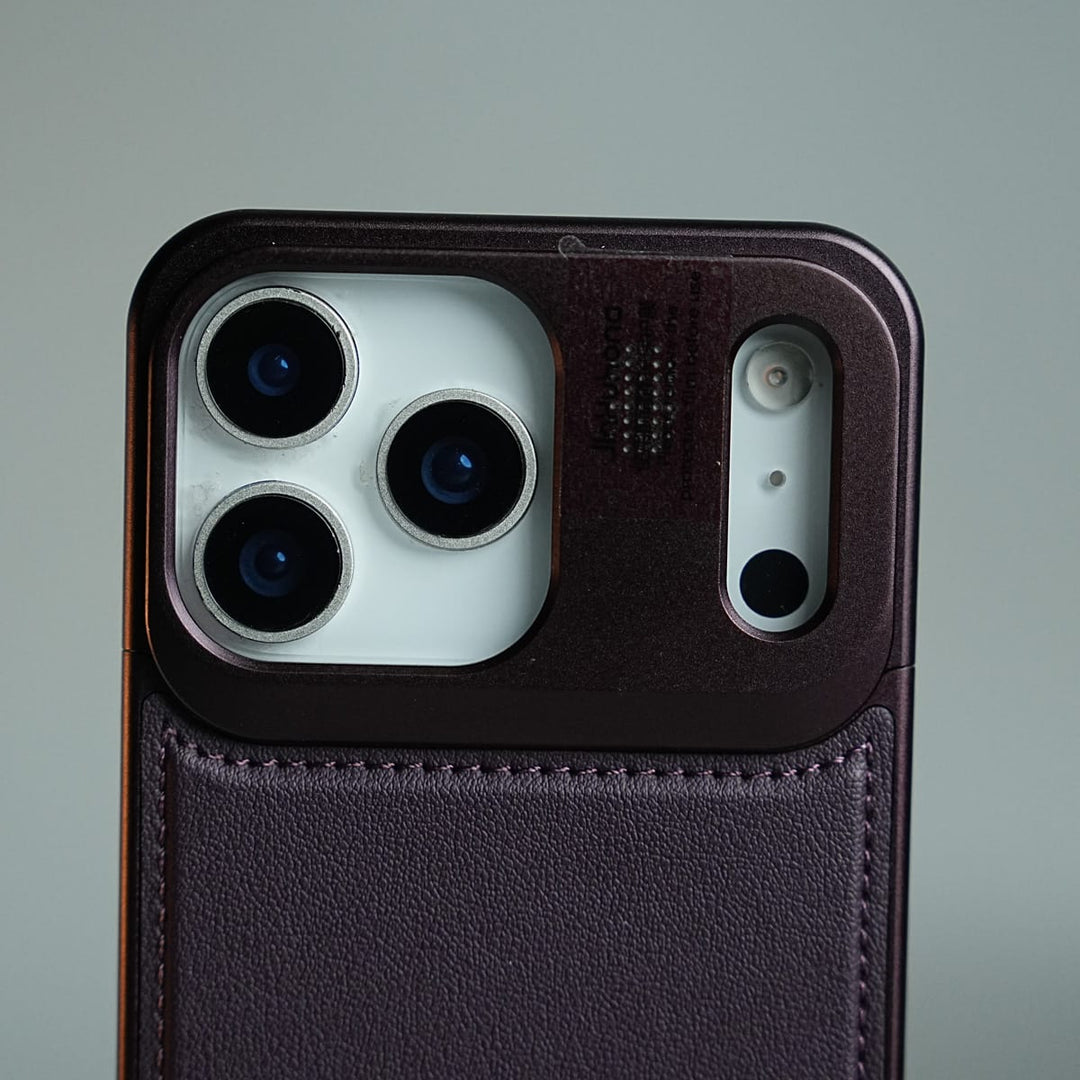 FRATO iPhone 18 Series iPhone 18 Series Premium Metallic AeroFLex Leather MagSafe Case