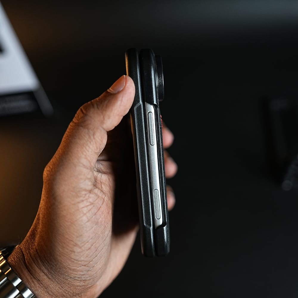 FRATO iPhone Fold Racing-Inspired Leather-Texture Case for iPhone Duo | Sporty Stitching &amp; Shield Emblem Design