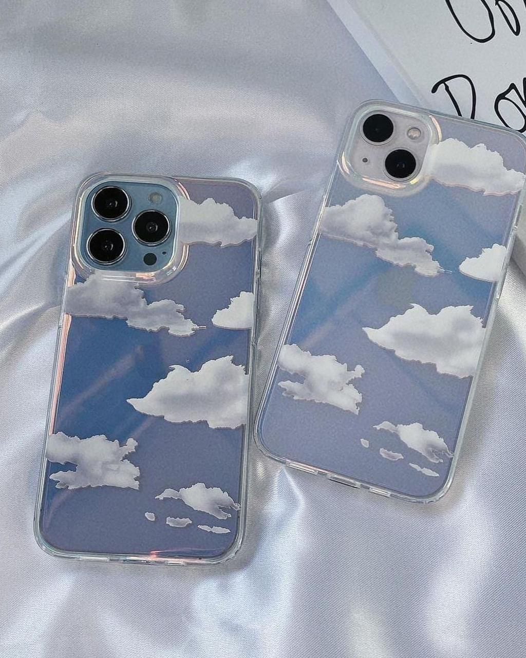 FRATO iPhone Trending iPhone 15 Series Holographic Cloud Pattern Case Cover