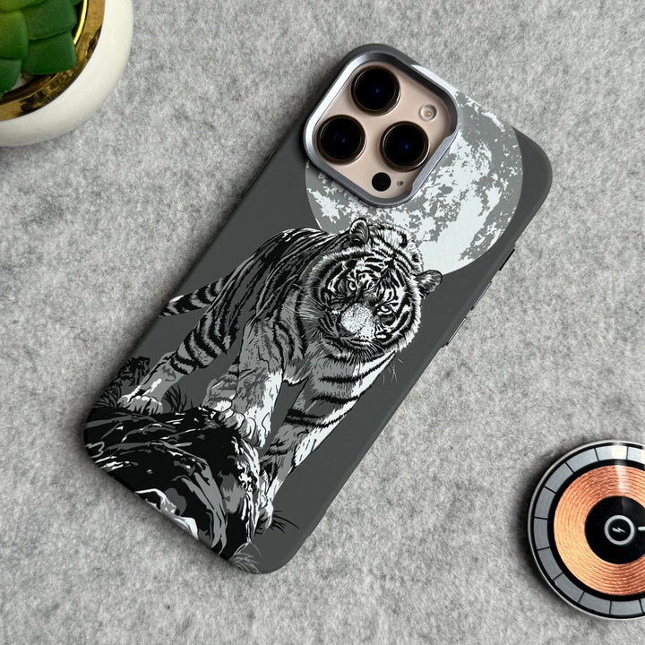 FRATO luxury Case iPhone 16 Pro Max / Gray Tiger iPhone Series Carbon Fiber Texture Tiger Lion Design Hard Pc MagSafe Case Cover