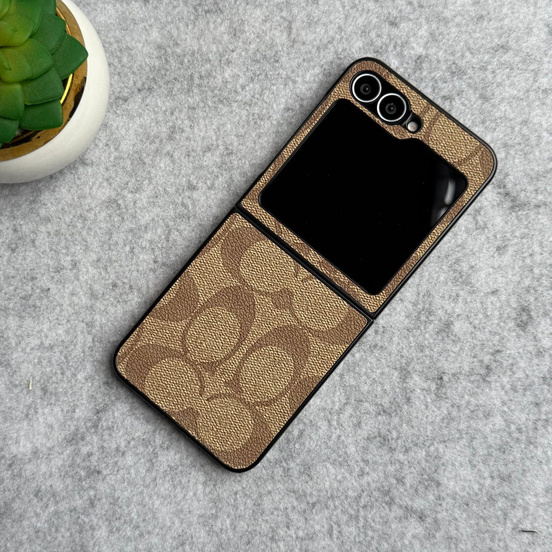 FRATO No Advertising Beige Samsung Galaxy Z Flip 6 Luxury CC Brand PU Leather Design Case Cover