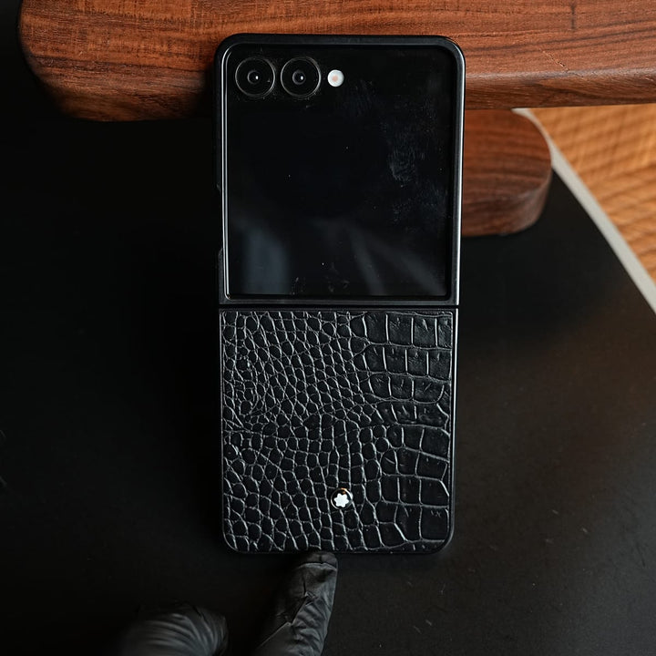 FRATO Samsung Galaxy Z Flip 8 Glosy Skin Textured Black Textured MB Case Cover for Samsung Galaxy Z Flip8