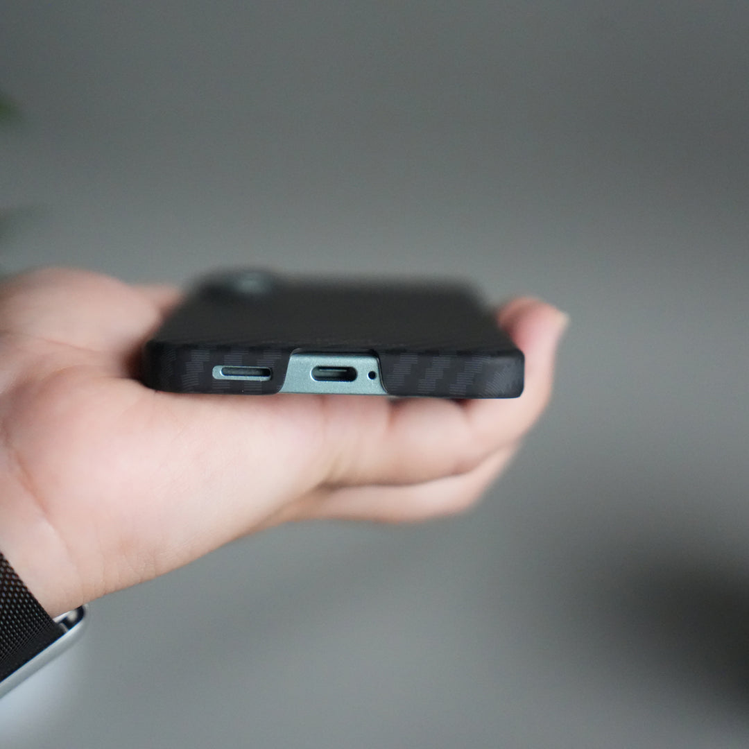 FRATO Samsung S24 Galaxy S24 Carbon Fiber Slim Case | Ultra-Thin Magnetic Charging Ring Cover