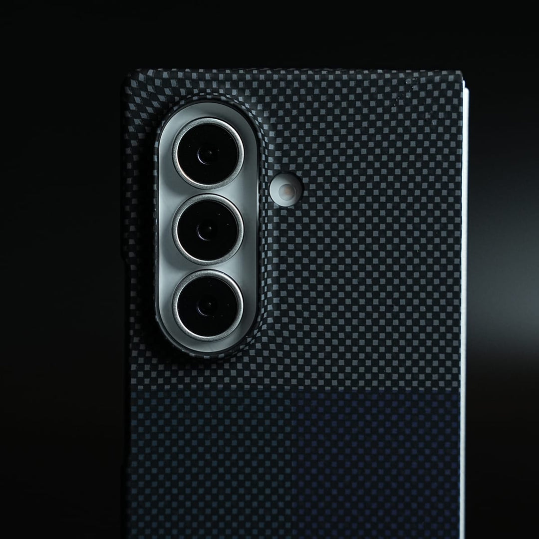 FRATO Z Fold 8 Series Carbon Fiber Texture Design Hard Pc for Galaxy Z Fold 8 Ultra with Magsafe | CornerGreen