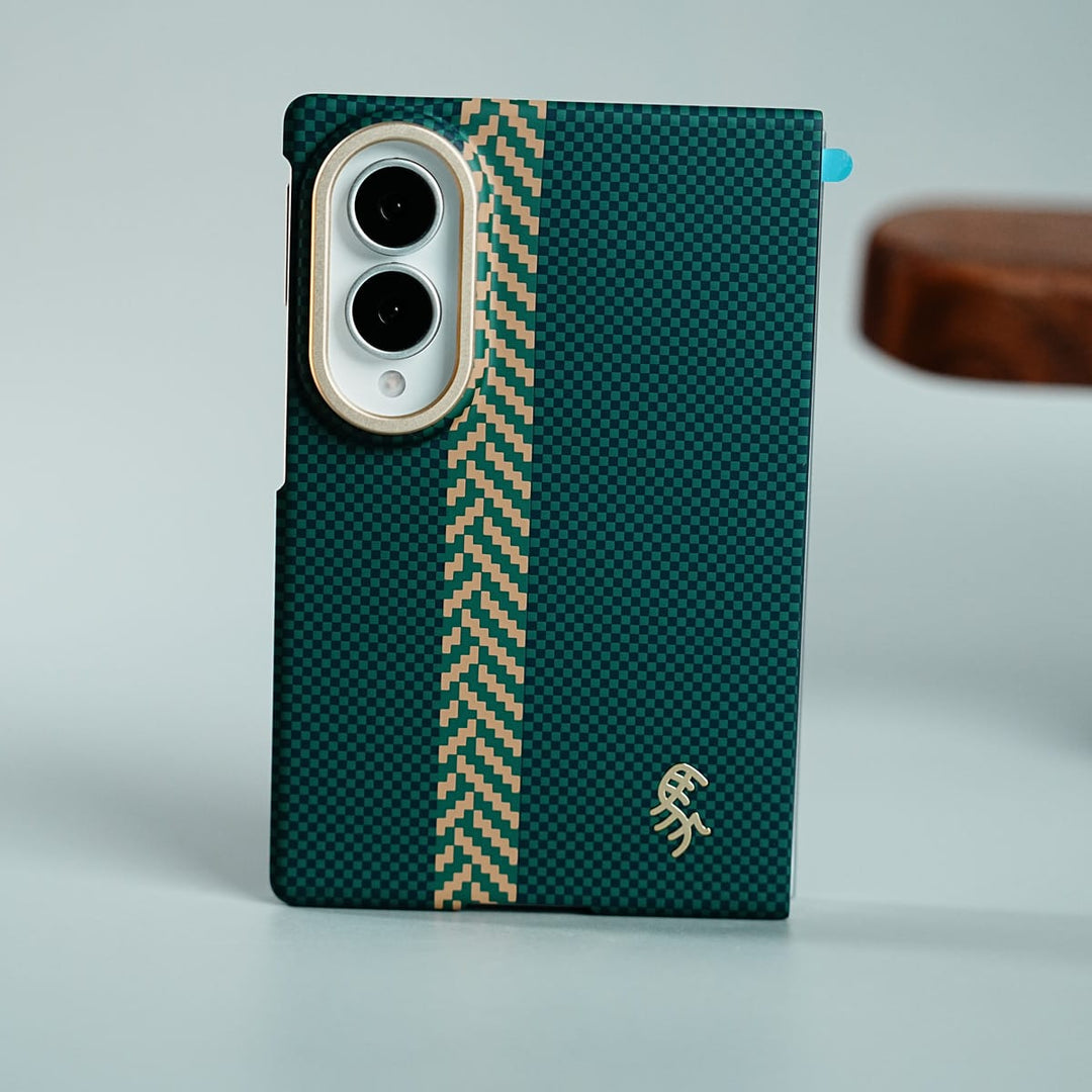 FRATO Z Fold 8 Series Green Check Pattern Magnetic Back Case for Galaxy Z Fold 8 | Chevron Stripe Design