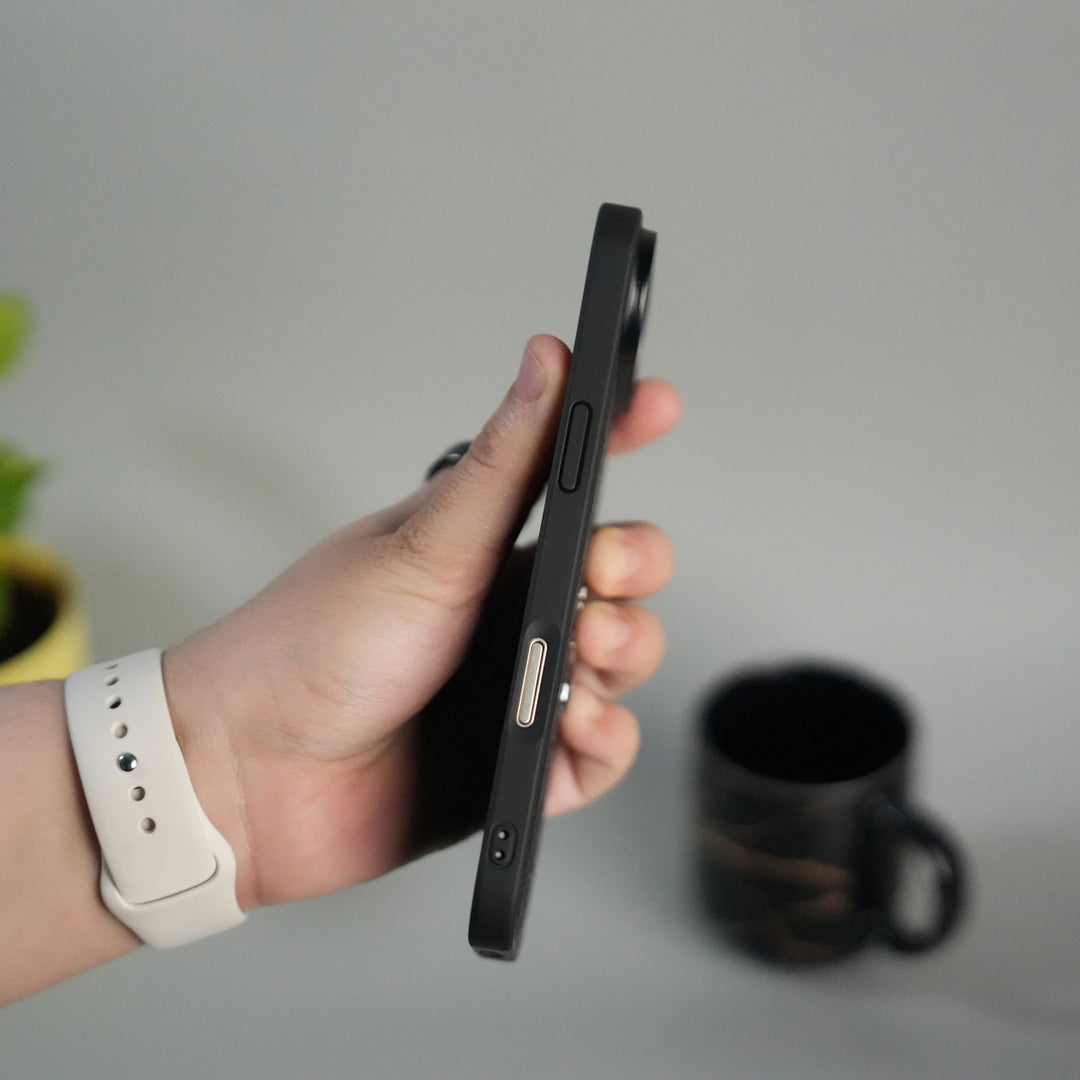 iPhone 17 Air BMW & M Performance Logo With Honeycomb Design Case Cover(Black)