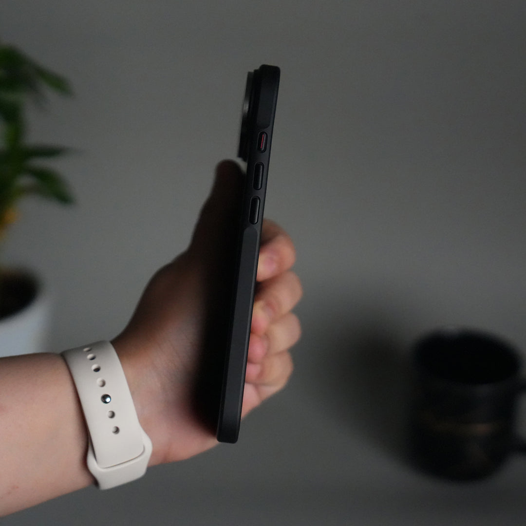 iPhone 17 Air Metal Camera Ring Carbon Fiber Design MagSafe Cover