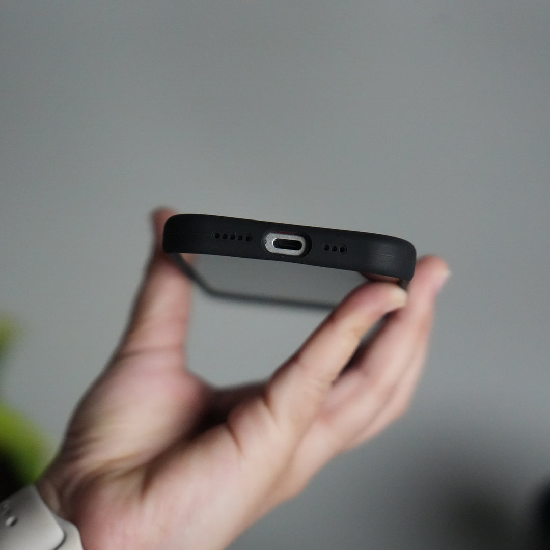 iPhone 17 FR V8 Series Design Silicone Protective Case Cover