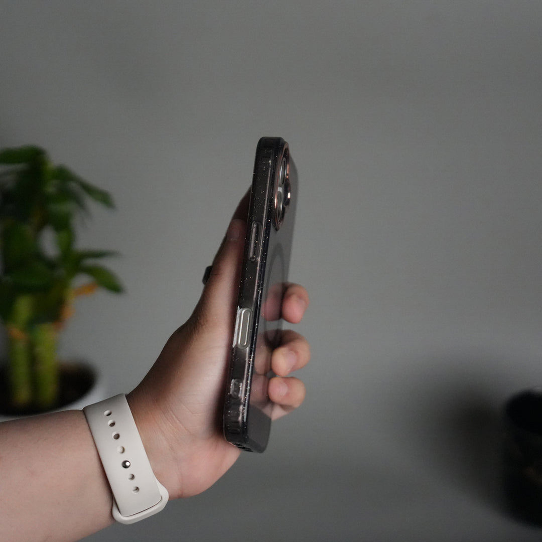 iPhone 17 Glitter MagSafe Case | Transparent Cover with Sparkle Finish & Metallic Camera Bumper