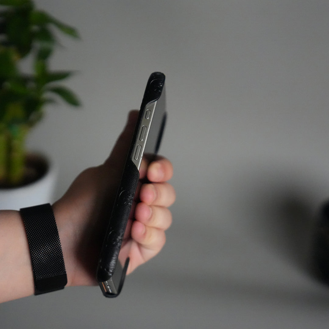 iPhone 17 Luxury GG Fashion Leather Brand Case Cover