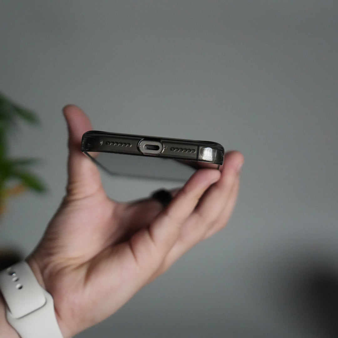 iPhone 17 Pro Hard Crystal Transparent MagSafe Case | Anti-Yellow Clear Back Cover with Metal Camera Bump