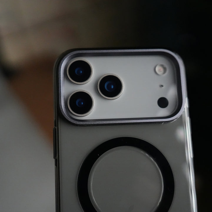 iPhone 17 Pro Hard Crystal Transparent MagSafe Case | Anti-Yellow Clear Back Cover with Metal Camera Bump