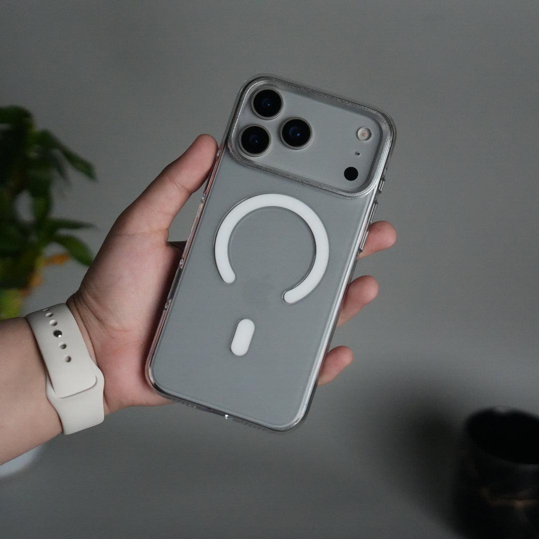 iPhone 17 Pro Hard Crystal Transparent MagSafe Case | Anti-Yellow Clear Back Cover with Metal Camera Bump