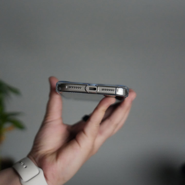 iPhone 17 Pro Hard Crystal Transparent MagSafe Case | Anti-Yellow Clear Back Cover with Metal Camera Bump