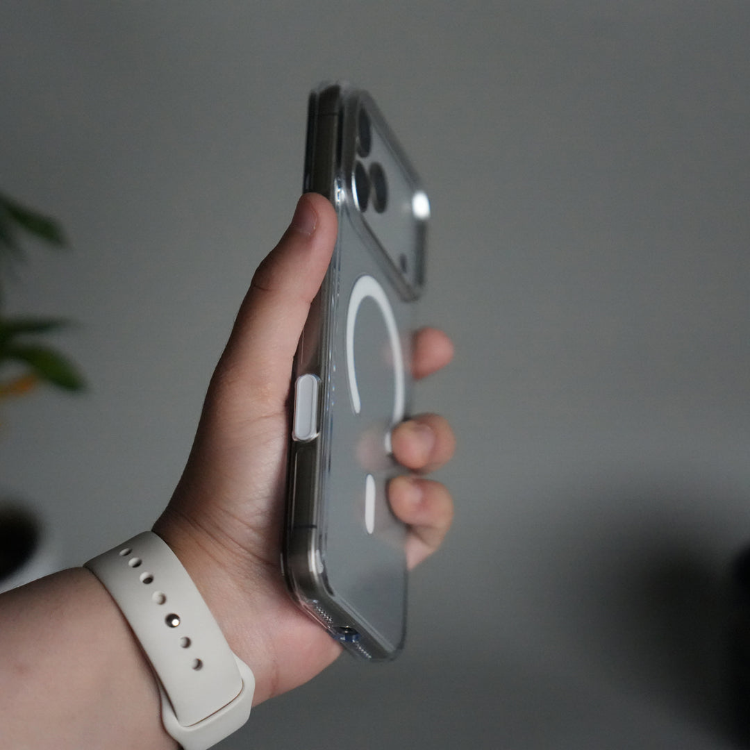 iPhone 17 Pro Hard Crystal Transparent MagSafe Case | Anti-Yellow Clear Back Cover with Metal Camera Bump