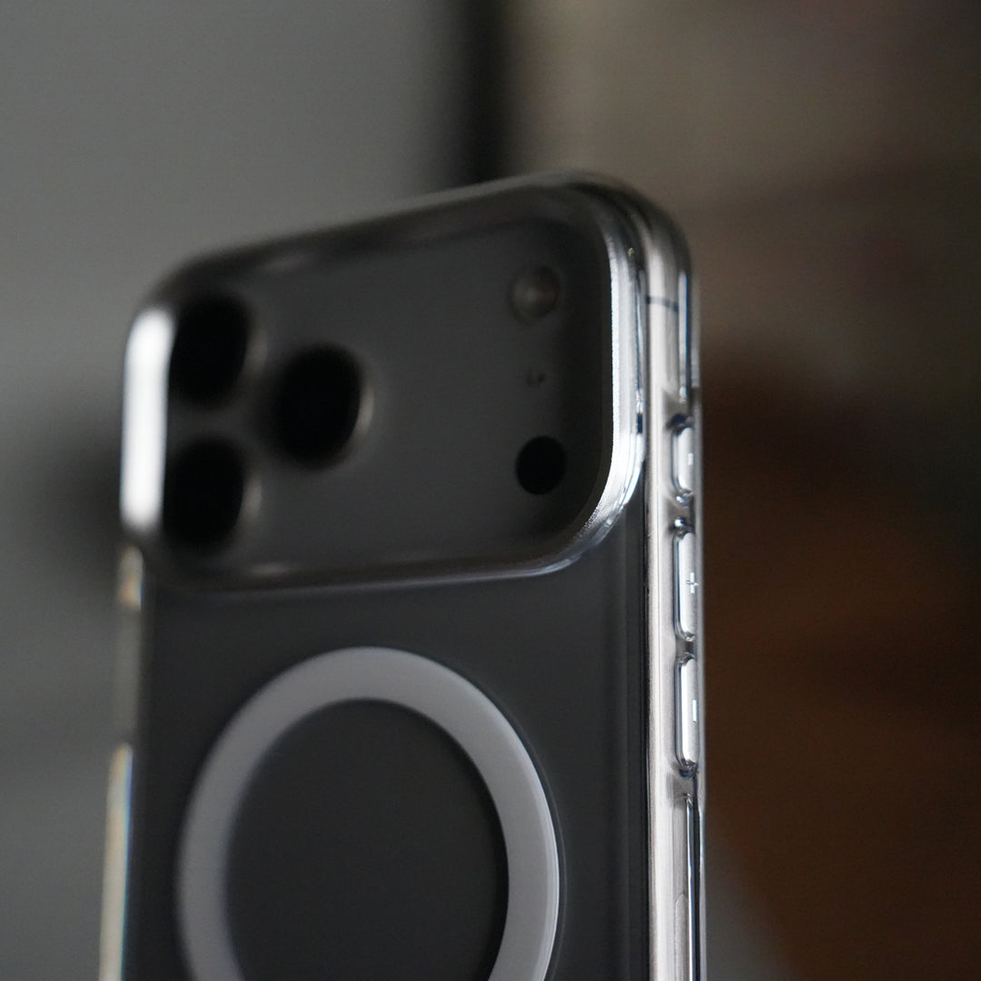 iPhone 17 Pro Hard Crystal Transparent MagSafe Case | Anti-Yellow Clear Back Cover with Metal Camera Bump