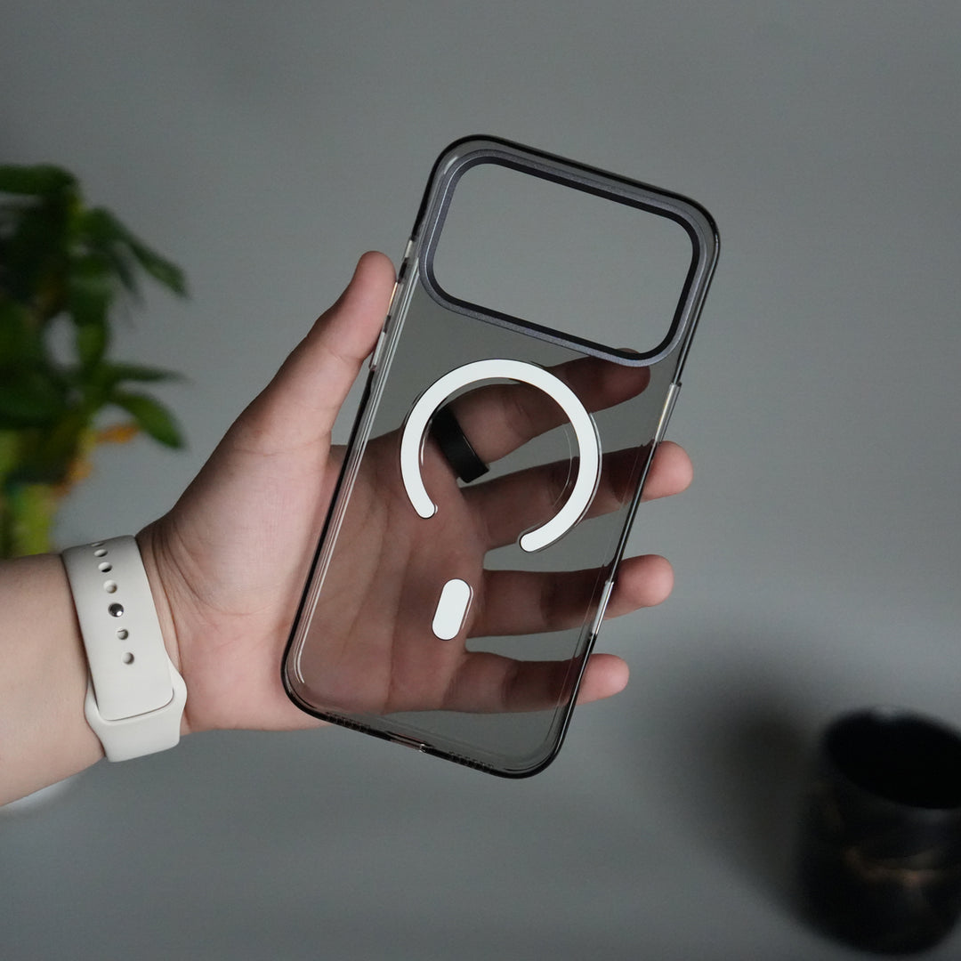 iPhone 17 Pro Hard Crystal Transparent MagSafe Case | Anti-Yellow Clear Back Cover with Metal Camera Bump