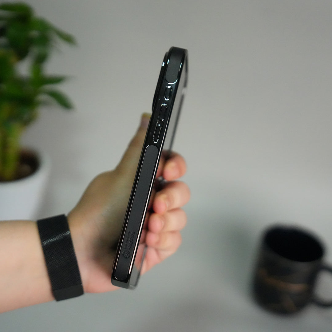 iPhone 17 Pro Leather Case