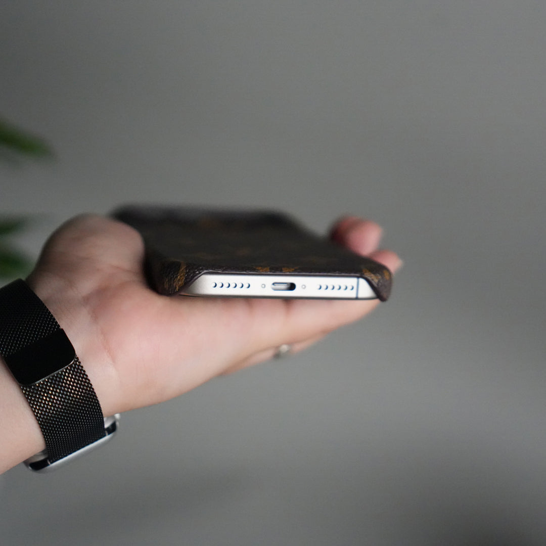 iPhone 17 Pro Luxury Brand Leather Case Cover (Dark Brown)