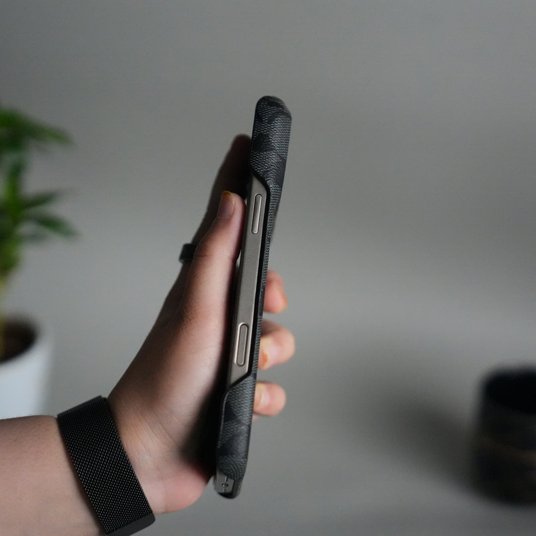 iPhone 17 Pro Luxury CC Brand PU Leather Design Case Cover