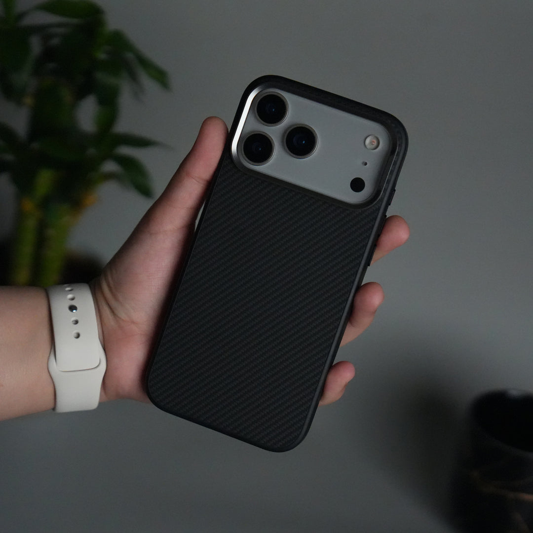 iPhone 17 Pro Metal Camera Ring Carbon Fiber Design MagSafe Cover