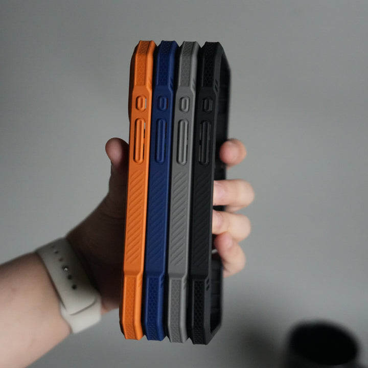 iPhone 17 Pro – Rugged Armor MagSafe Case with Metal Kickstand