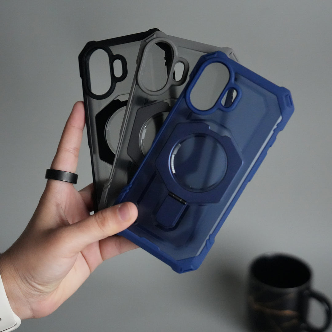 iPhone 17 – Rugged Armor MagSafe Case with Metal Kickstand