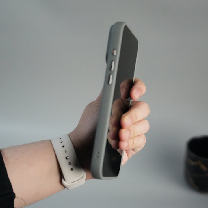 iPhone 17 Series Carbon Fiber Design MagSafe Cover