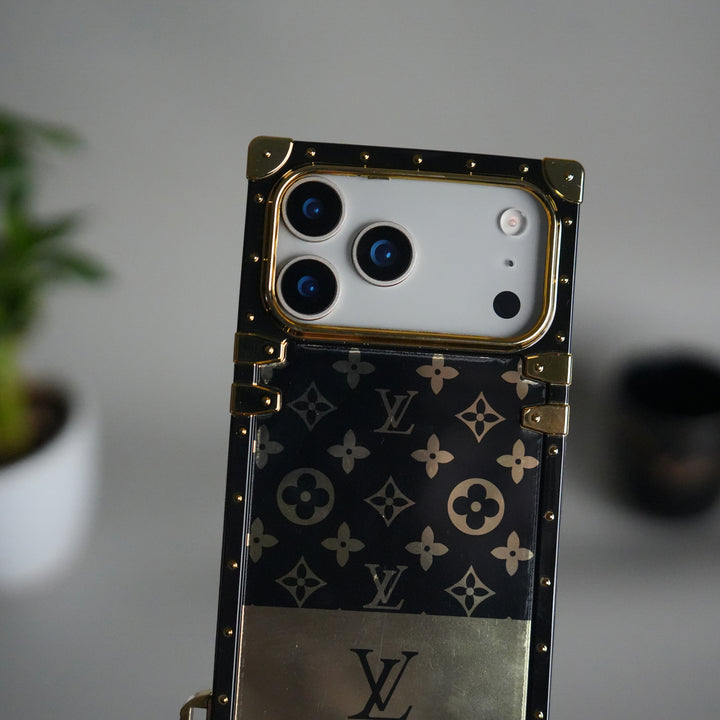 iPhone 17 Series Luxury Branded Trunk Case Cover With Chain