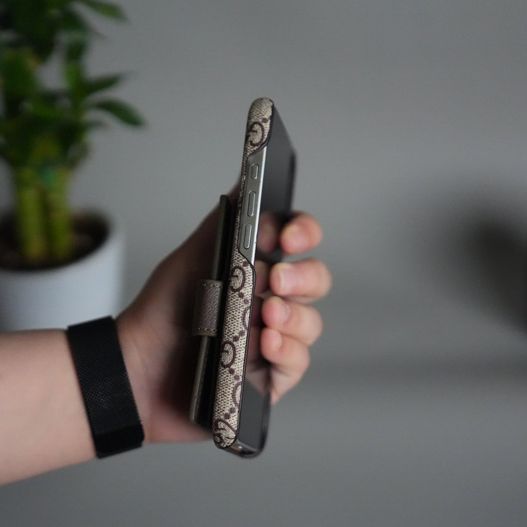 iPhone 17 Series Luxury GG Wallet Case Cover