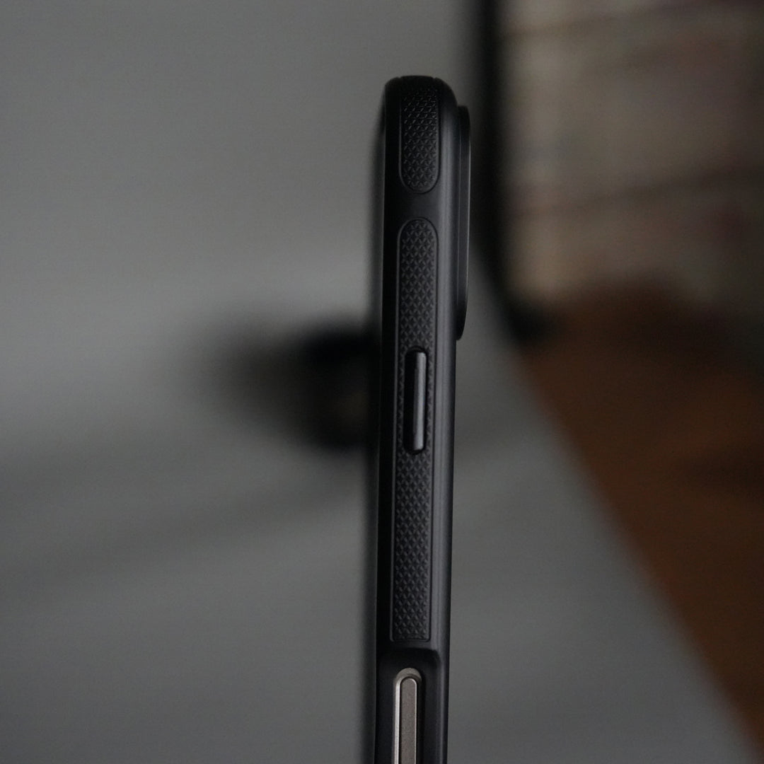 iPhone 17 Series Matte Black MagSafe Case | Magnetic Protective Cover