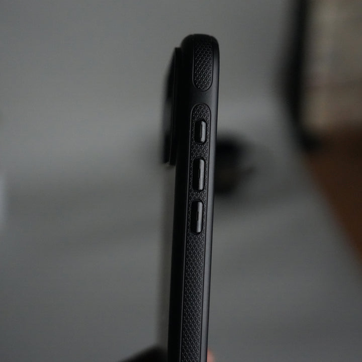 iPhone 17 Series Matte Black MagSafe Case | Magnetic Protective Cover